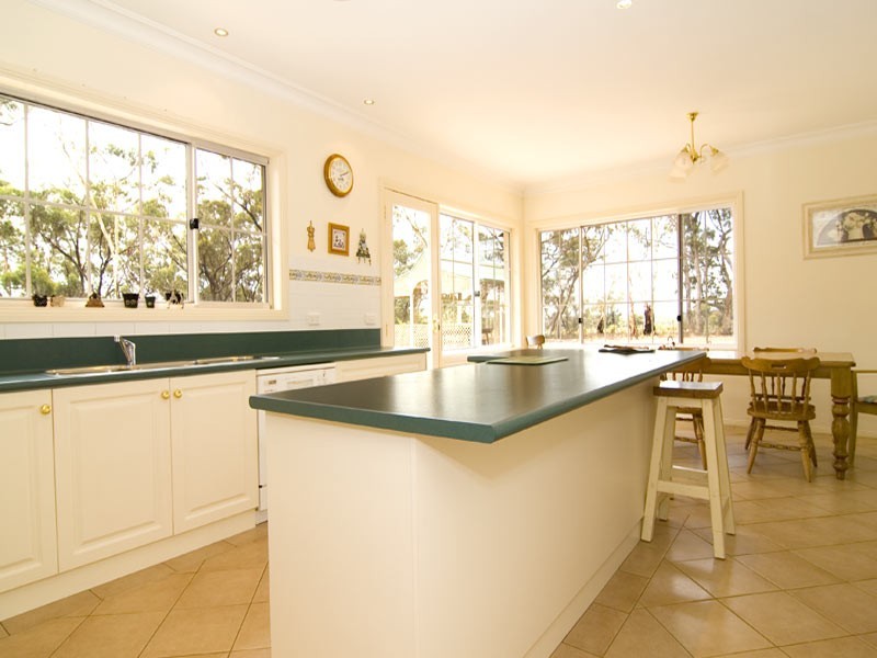 127 Axe Creek Road, Strathfieldsaye VIC 3551