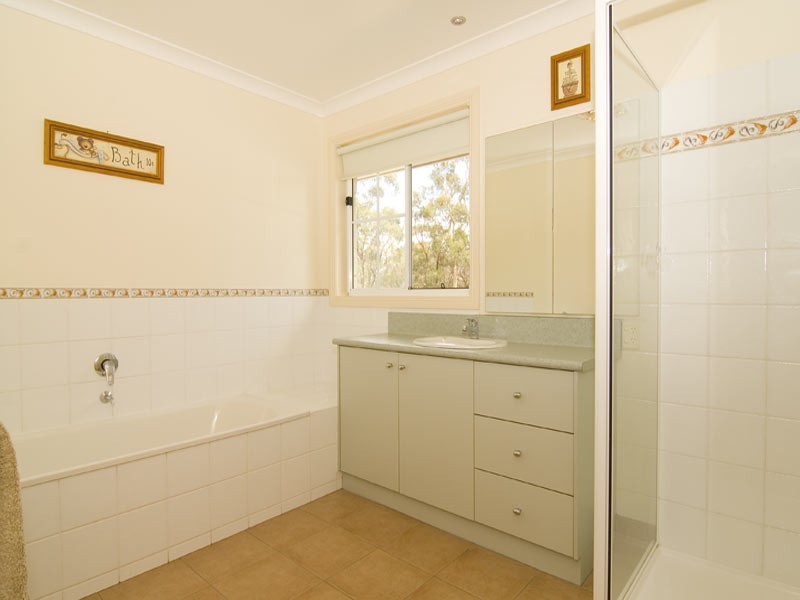 127 Axe Creek Road, Strathfieldsaye VIC 3551