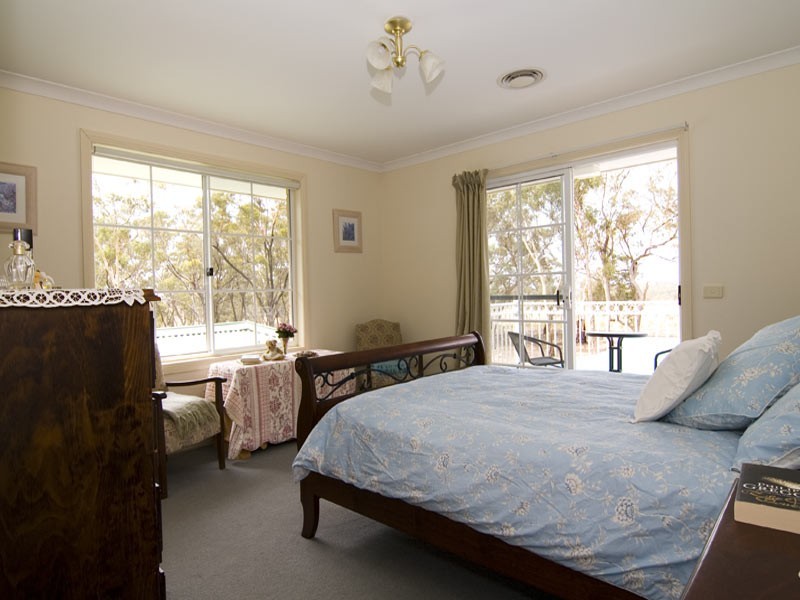 127 Axe Creek Road, Strathfieldsaye VIC 3551