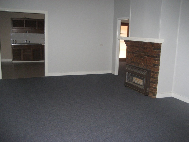 8a Sailors Gully Road, Eaglehawk VIC 3556