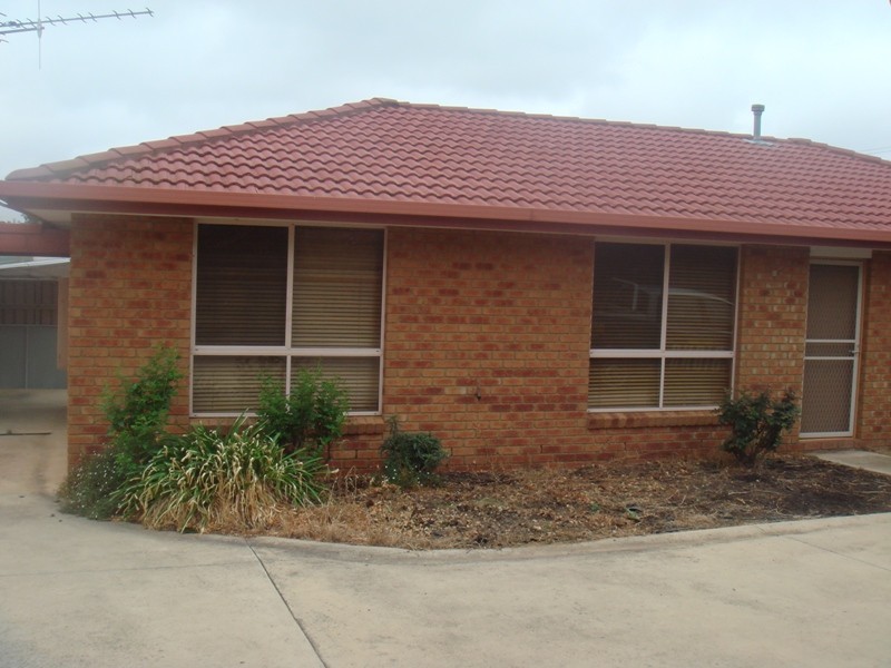 2/6 Wilton Court, Golden Square VIC 3555