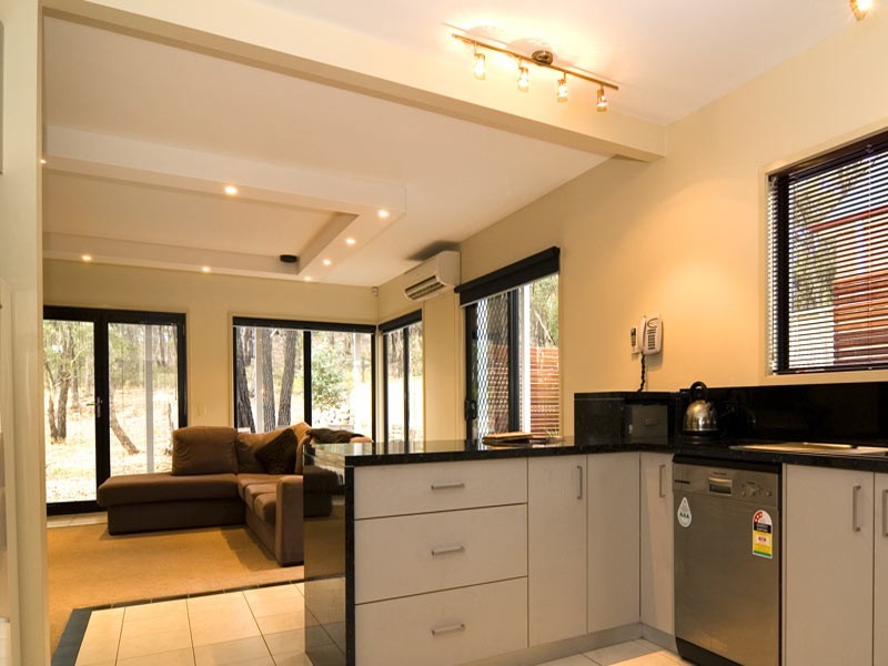 1 Philden Way, Spring Gully VIC 3550