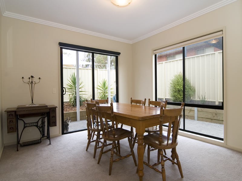 1 Philden Way, Spring Gully VIC 3550