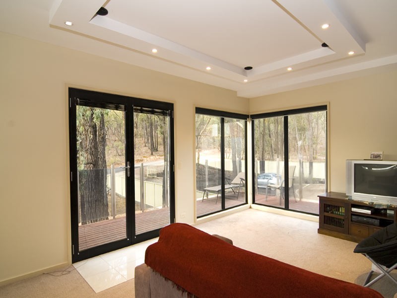 1 Philden Way, Spring Gully VIC 3550