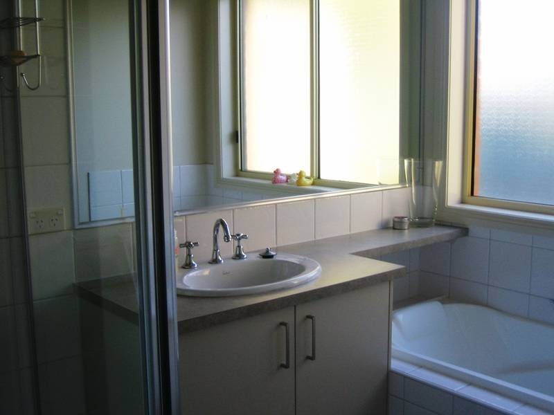 2A Sweeney Court, East Bendigo VIC 3550