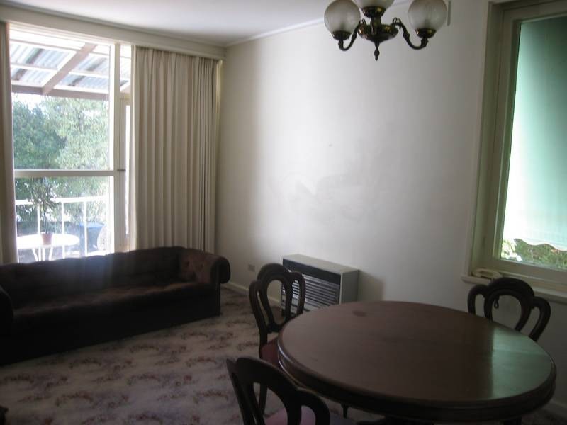 73 Miller Street, Quarry Hill VIC 3550