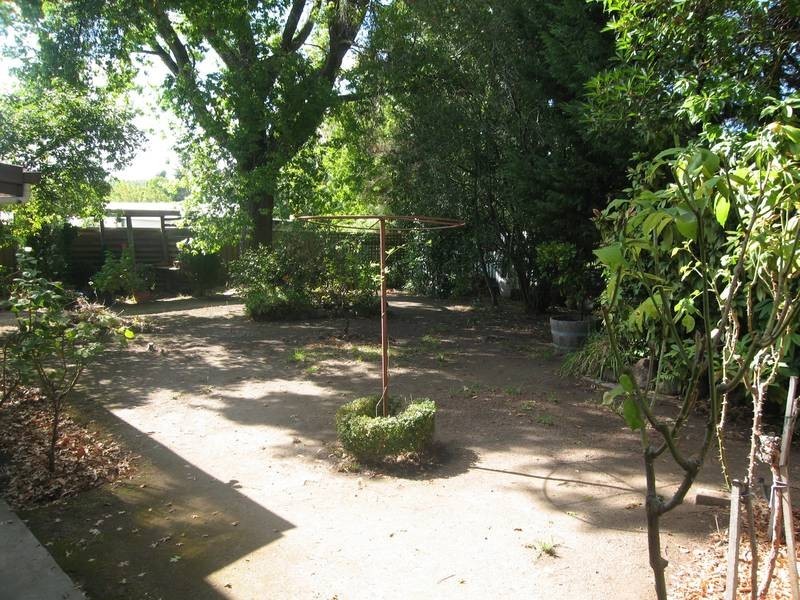 73 Miller Street, Quarry Hill VIC 3550