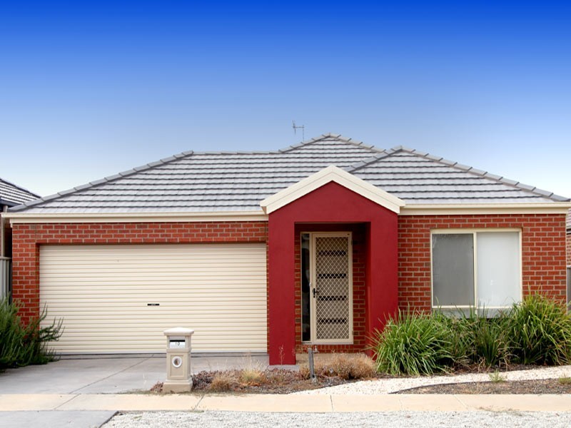 10 Manna Gum Drive, Epsom VIC 3551