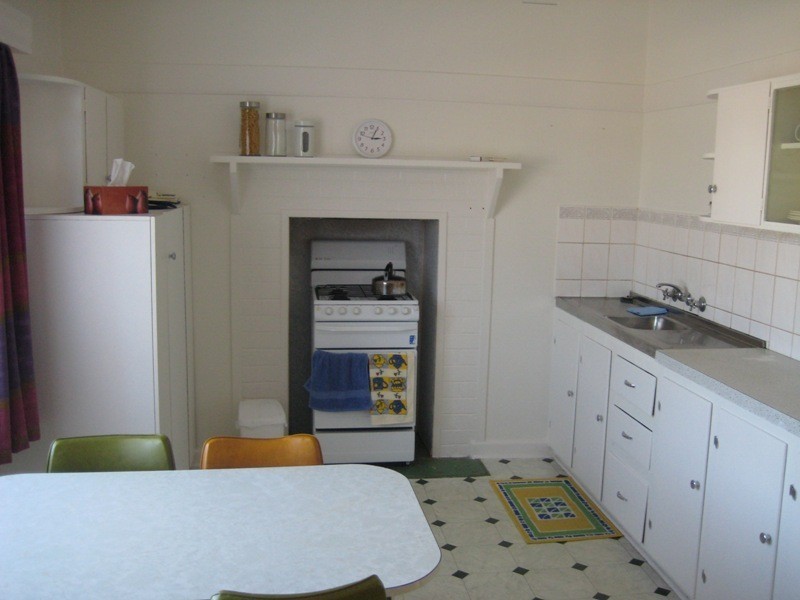 32 Carpenter Street, Kangaroo Flat VIC 3555