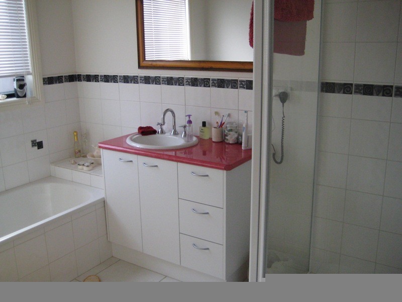 12 Julian Court, Epsom VIC 3551