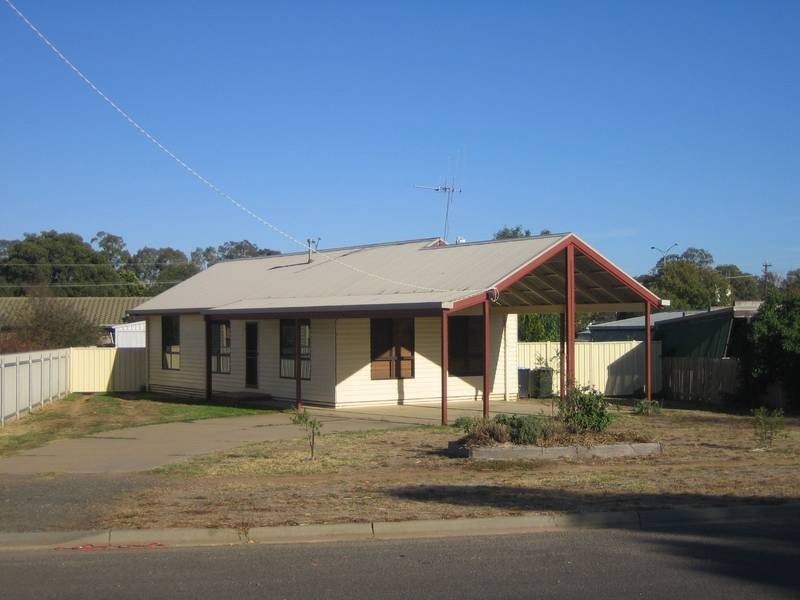 68 Church Street, Kangaroo Flat VIC 3555