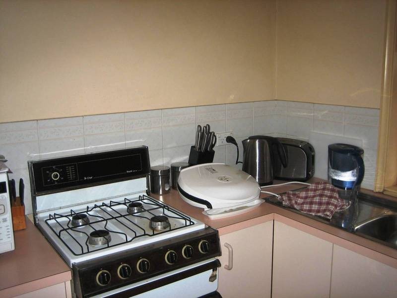 1 & 2/26 Warranwah Drive, Strathdale VIC 3550