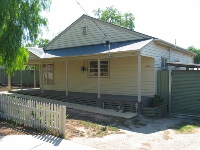 2 Knape Street, Bendigo VIC 3550