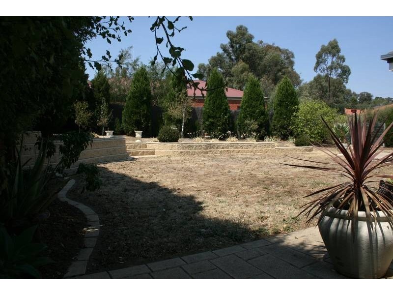 6 Wildwood Drive, Strathdale VIC 3550