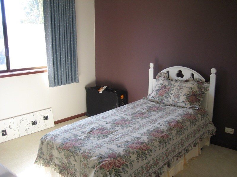 9 louey, White Hills VIC 3550