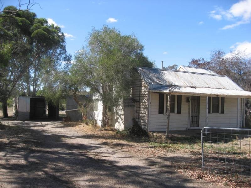 24 Lazarus Street, Golden Square VIC 3555
