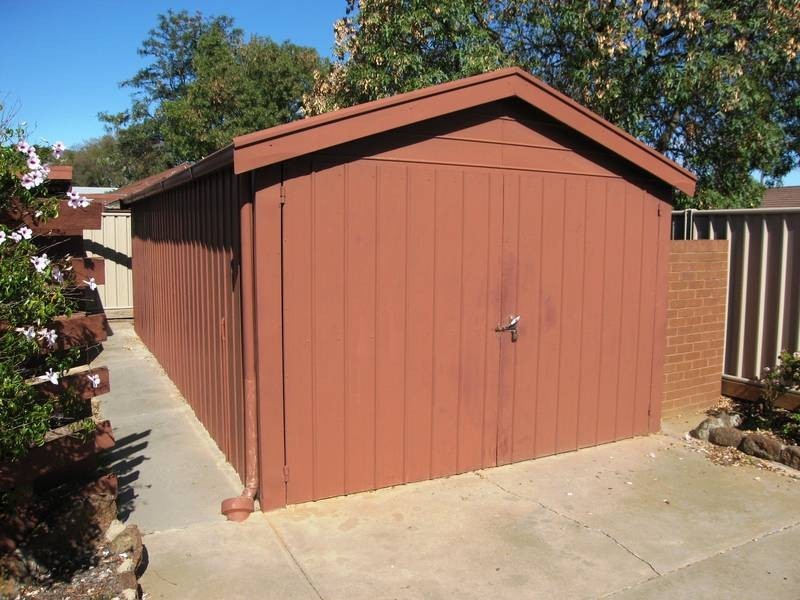 6 Osborn Avenue, Kangaroo Flat VIC 3555