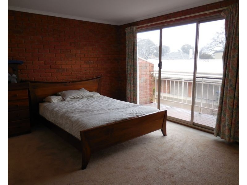 2/15 Sternberg Street, Bendigo VIC 3550
