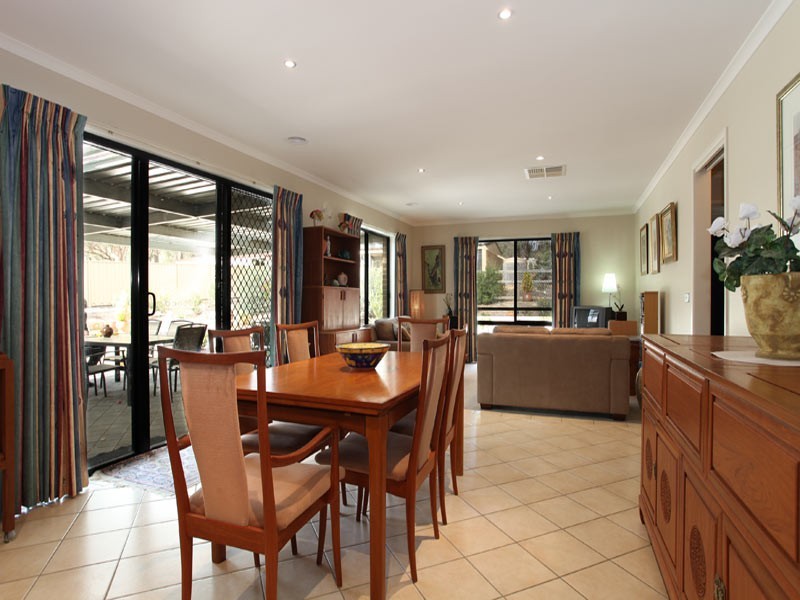 21 Bedarra Court, Maiden Gully VIC 3551