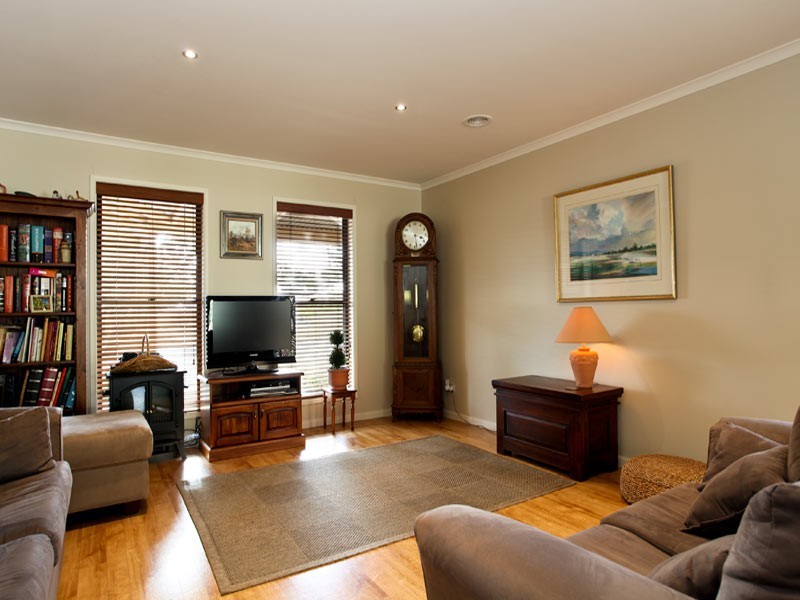 21 Bedarra Court, Maiden Gully VIC 3551