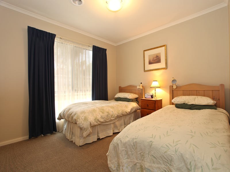 21 Bedarra Court, Maiden Gully VIC 3551