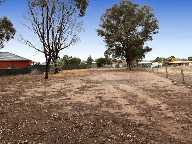 805 Midland Highway, Huntly VIC 3551