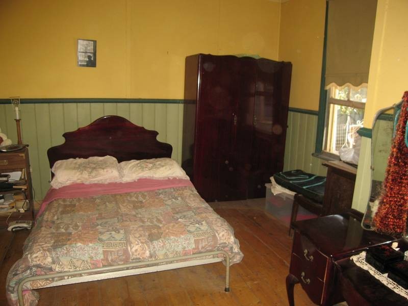 8 Thompson Street, Long Gully VIC 3550