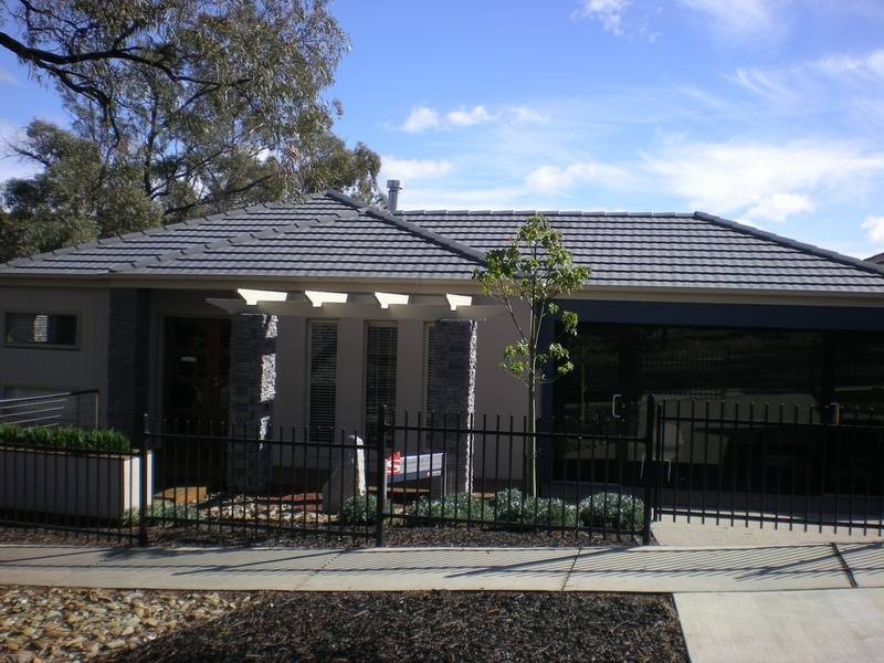 1 Harley Street, Strathdale VIC 3550