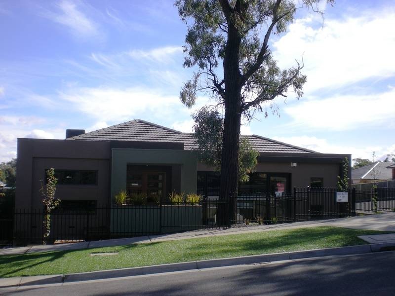 3 Harley Street, Strathdale VIC 3550