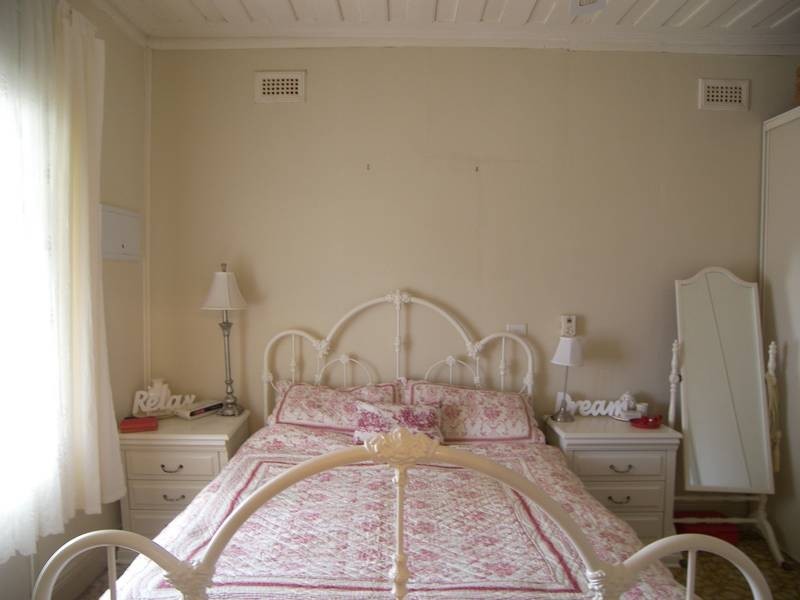 16 MacDougall Road, Golden Square VIC 3555