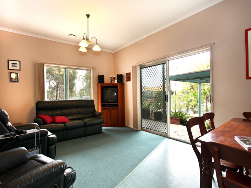 7 Walker Drive, Spring Gully VIC 3550