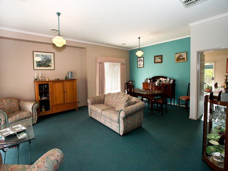 7 Walker Drive, Spring Gully VIC 3550