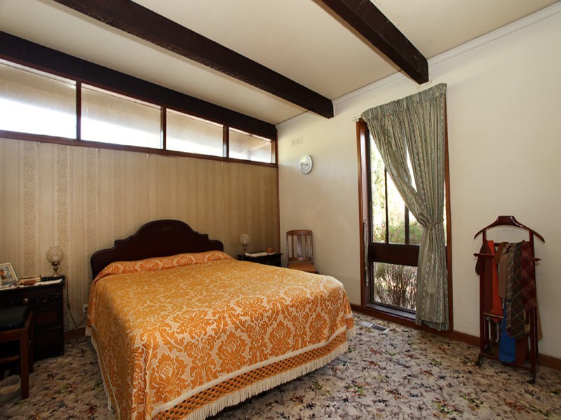 66-68 Crusoe Road, Kangaroo Flat VIC 3555