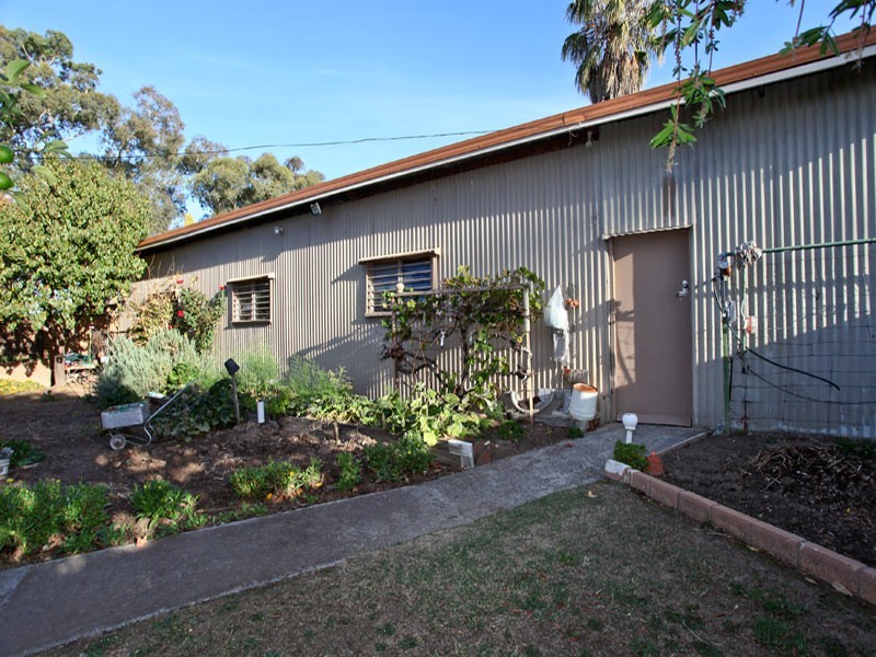 66-68 Crusoe Road, Kangaroo Flat VIC 3555