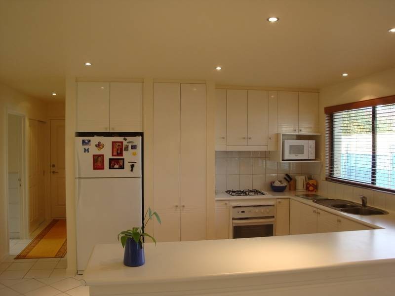 2/6 Magazine Boulevard, Golden Square VIC 3555