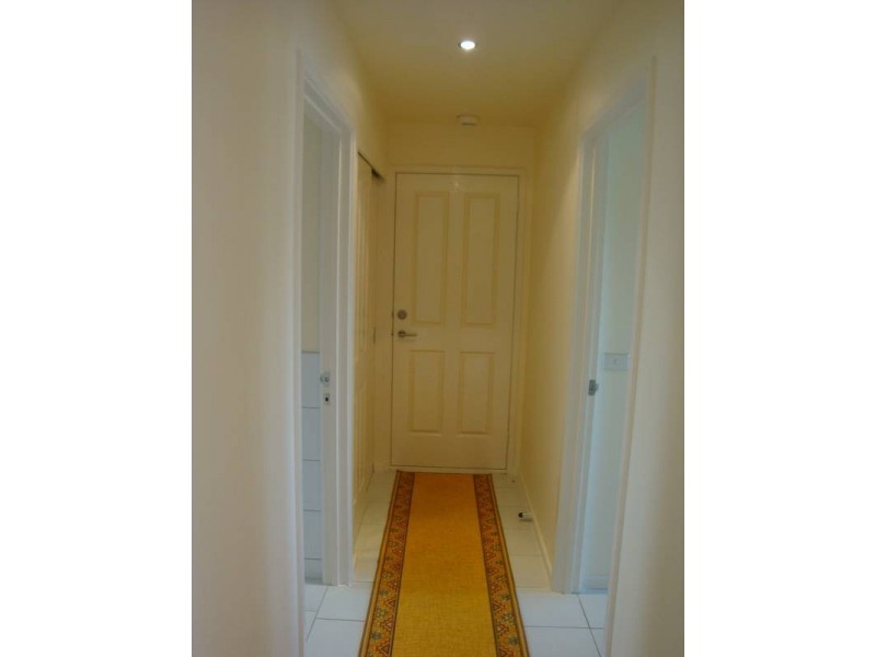 2/6 Magazine Boulevard, Golden Square VIC 3555