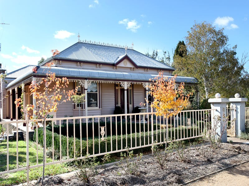 83 Murchison Street, Eddington VIC 3472