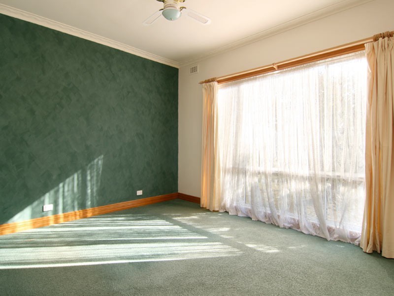 33 Adam Street, Quarry Hill VIC 3550