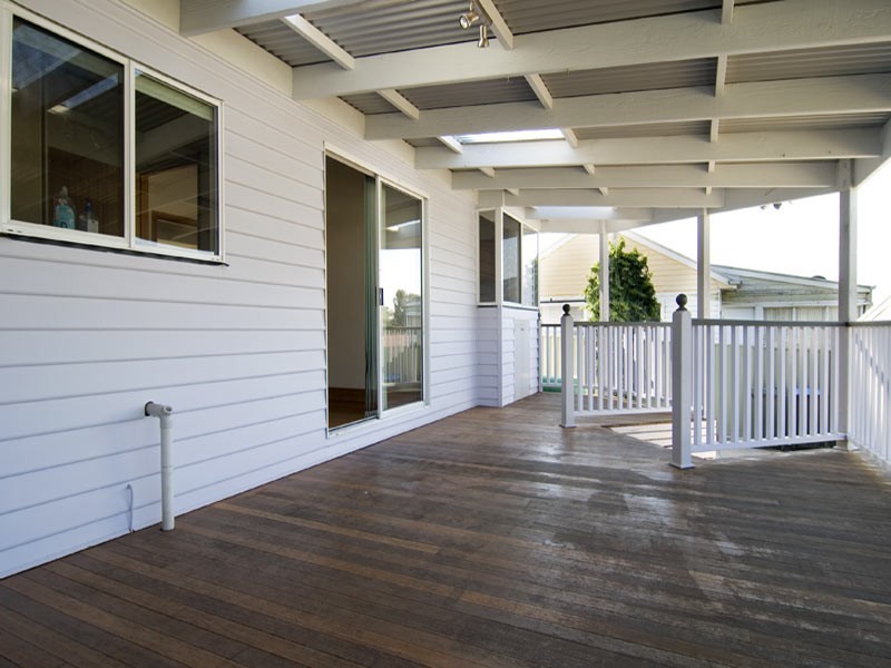 33 Adam Street, Quarry Hill VIC 3550