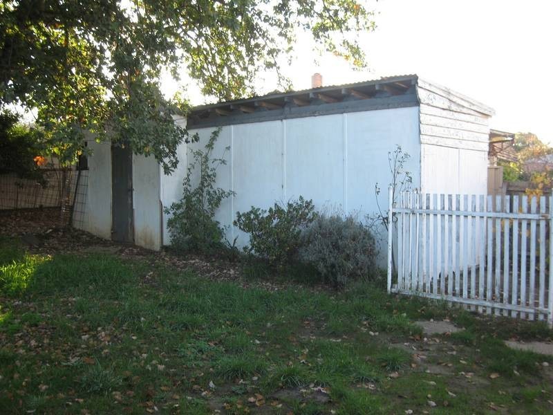 10 Symonds Street, Golden Square VIC 3555