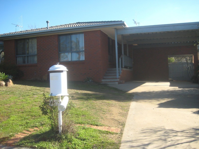 18 Hines Court, Kangaroo Flat VIC 3555