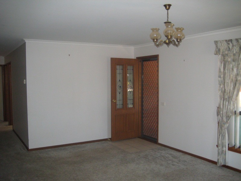 18 Hines Court, Kangaroo Flat VIC 3555