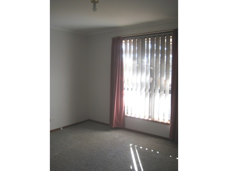 18 Hines Court, Kangaroo Flat VIC 3555