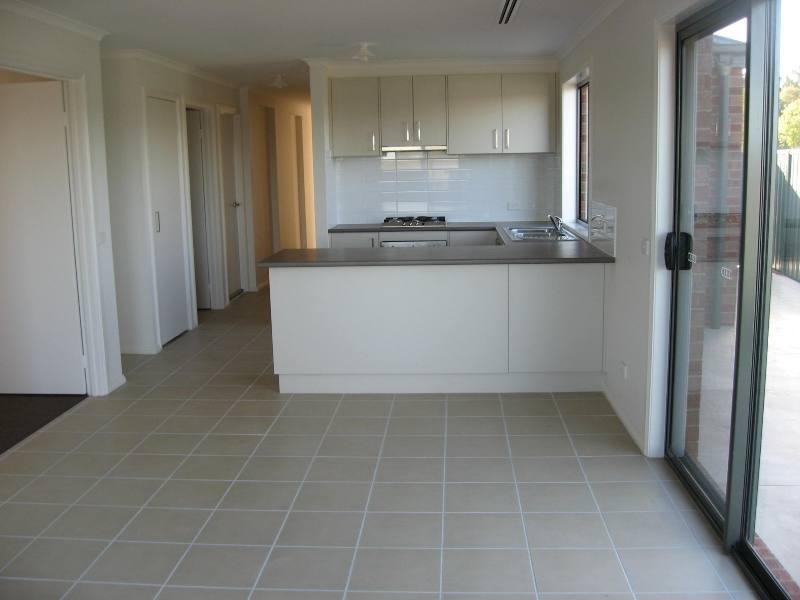 1/1 Martin Court, Golden Square VIC 3555