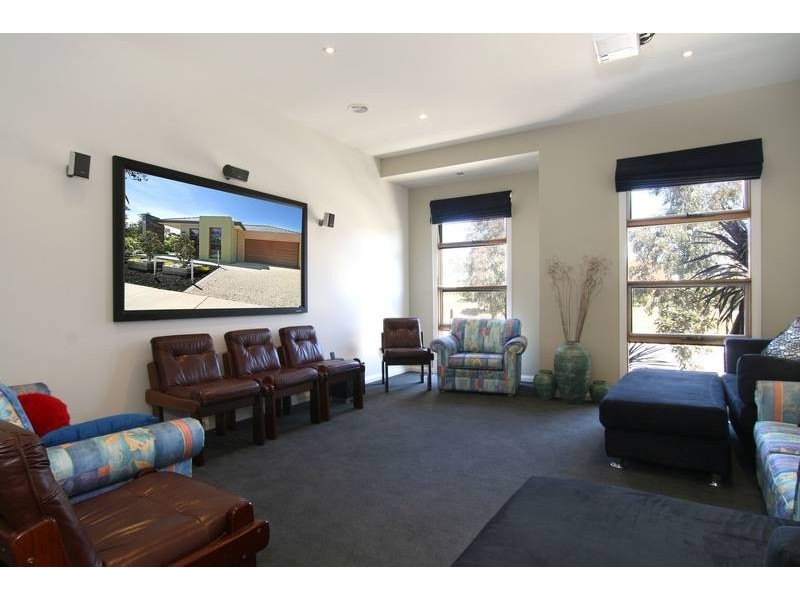 4 Medika Avenue, Kangaroo Flat VIC 3555