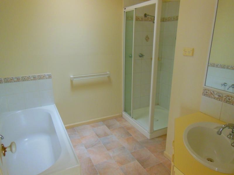 96 Panton Street, Golden Square VIC 3555