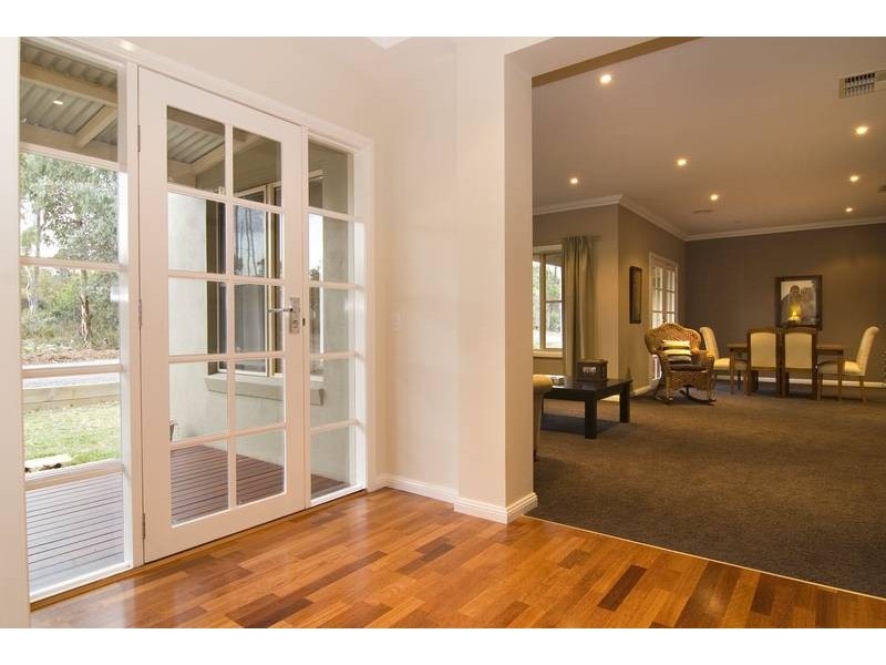 7 Floreate Drive, Junortoun VIC 3551