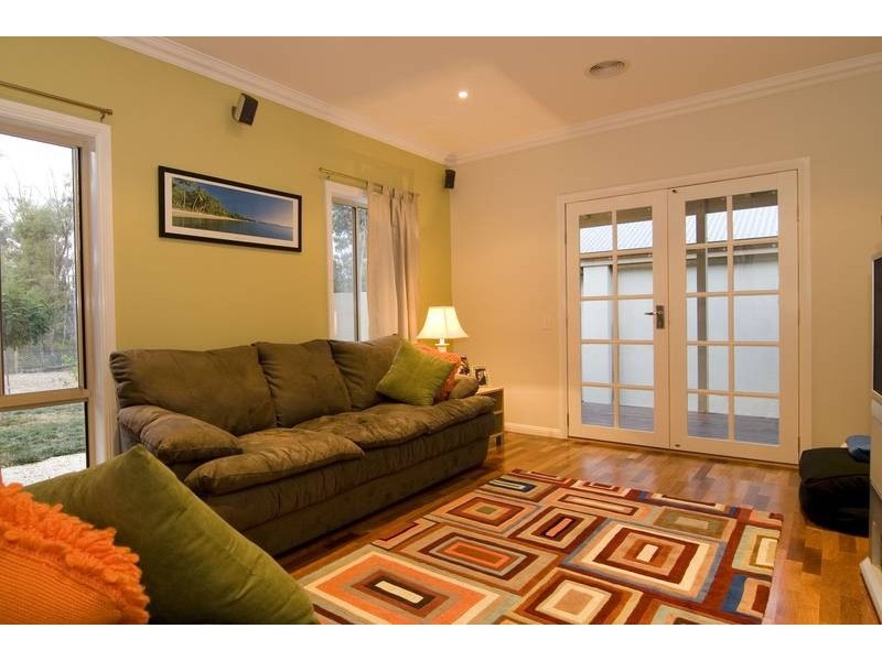 7 Floreate Drive, Junortoun VIC 3551