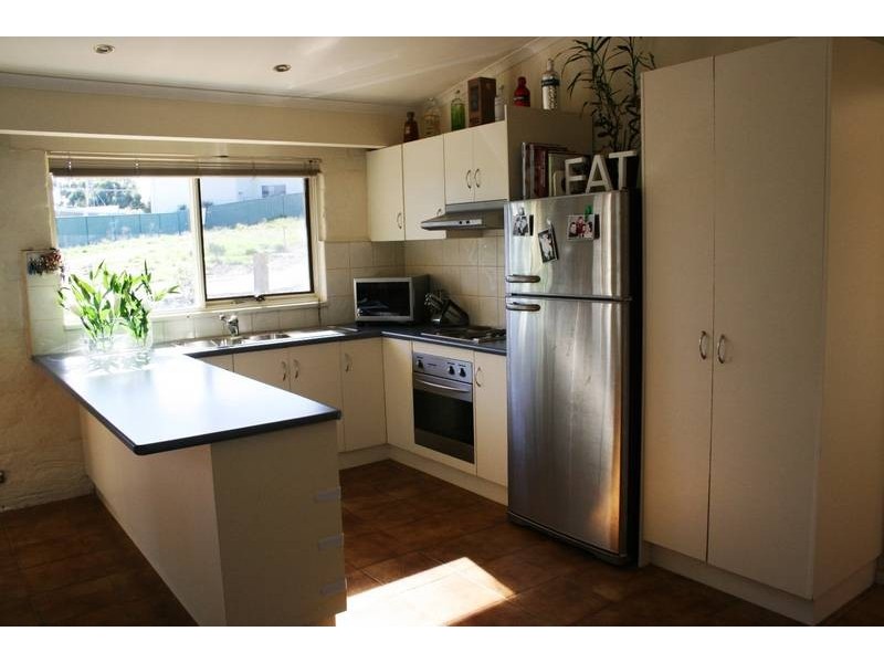 9 Oxford Terrace, Strathdale VIC 3550