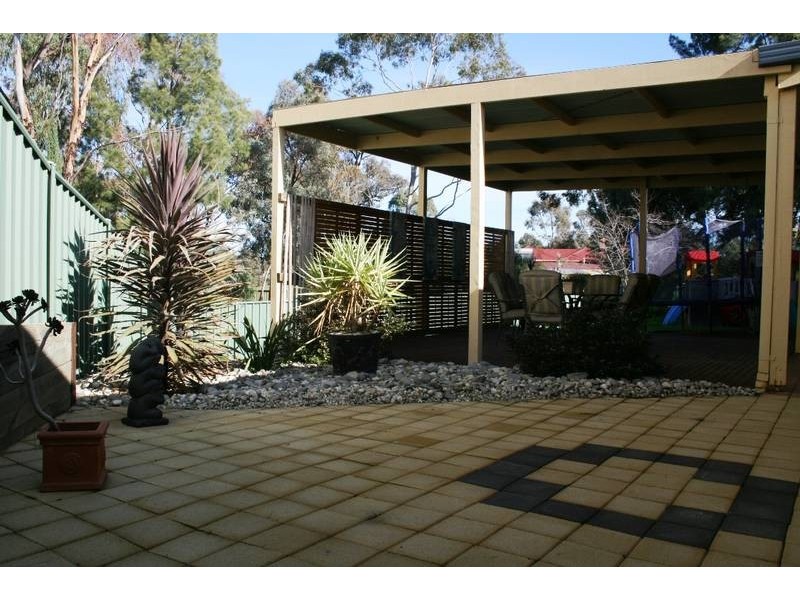 9 Oxford Terrace, Strathdale VIC 3550